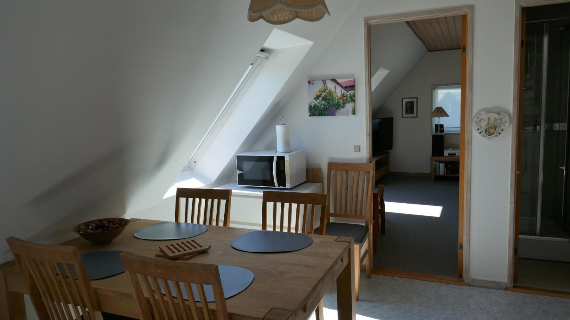 Gård * Borre